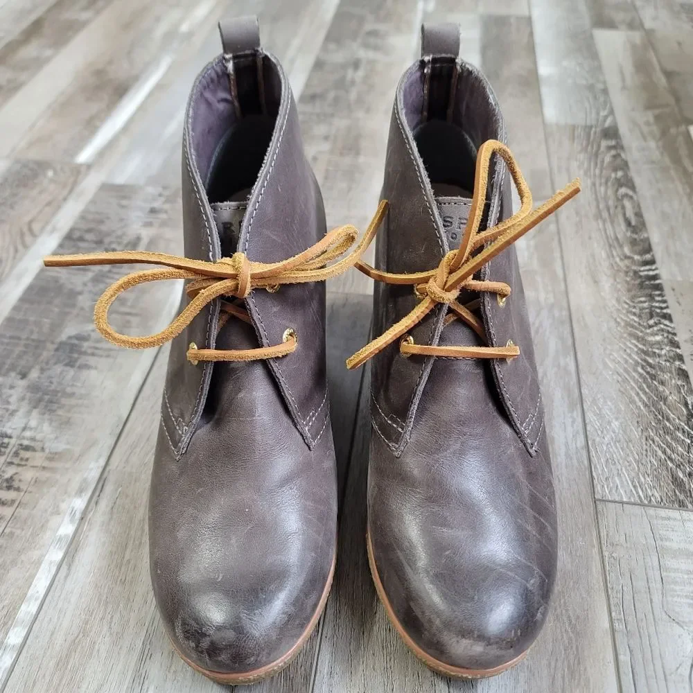 Sperry Harlow Burnished Gray Leather Wedge Bootie Size 9.5